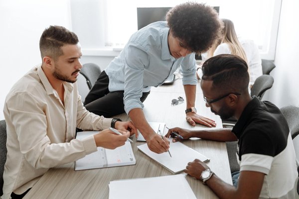 Optimiser votre e-réputation : techniques innovantes pour les entreprises de déménagement grâce aux témoignages clients.